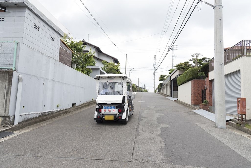 自動運転車ゆっくりカート