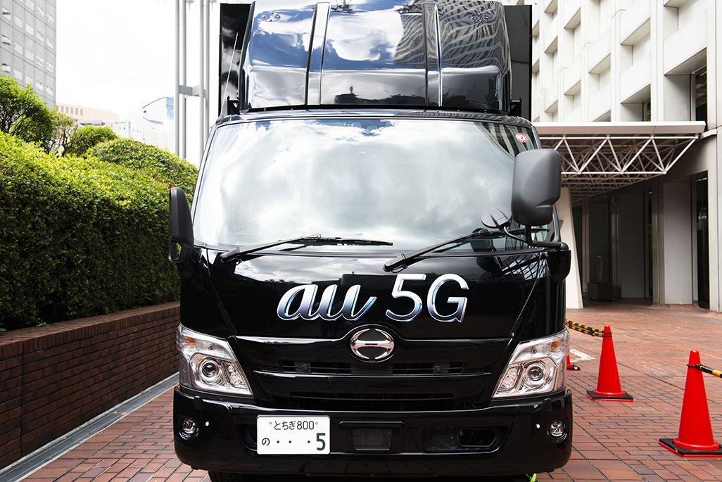 KDDIの5G車載型基地局
