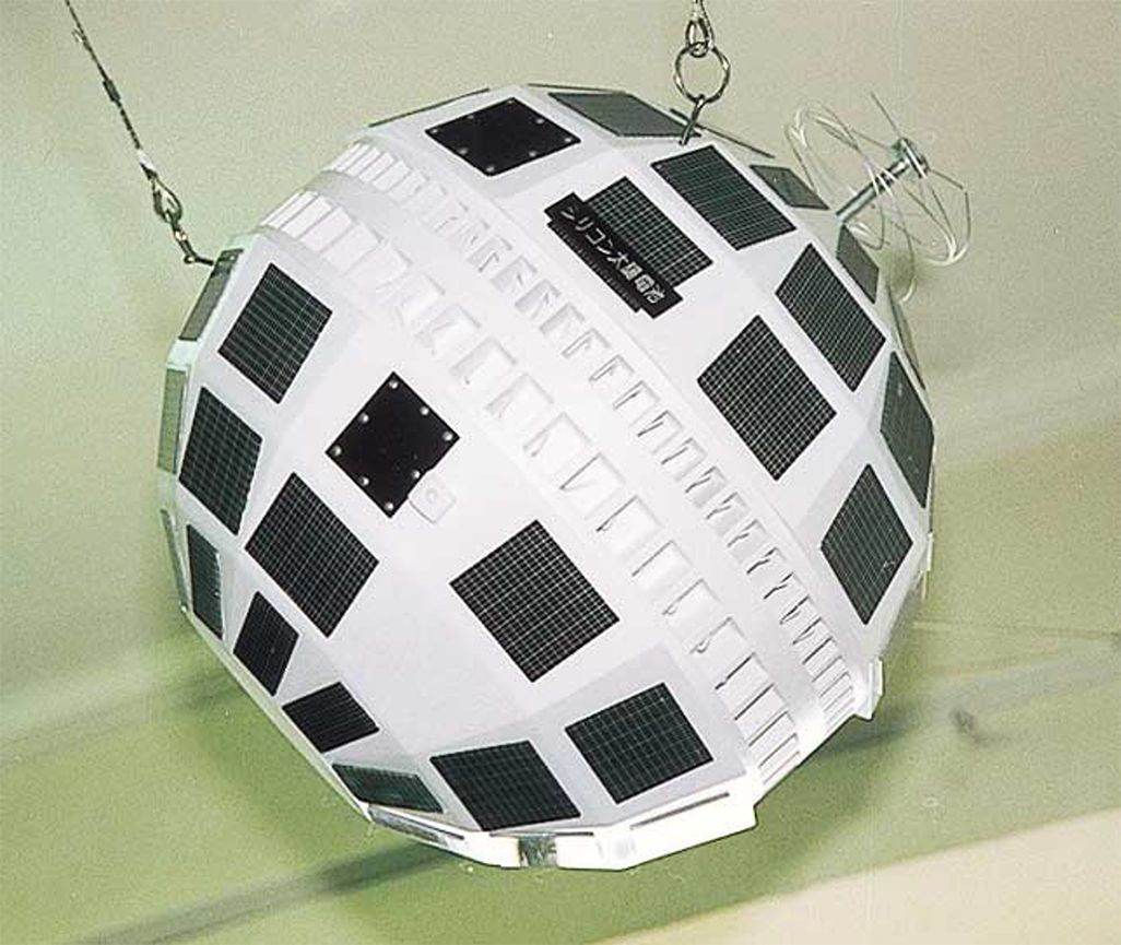 テルスター1号衛星の模型