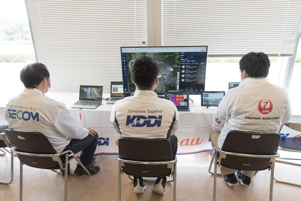 KDDIドローン監視システム