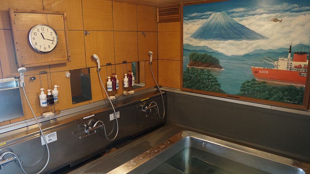 南極・昭和基地の居住棟のお風呂