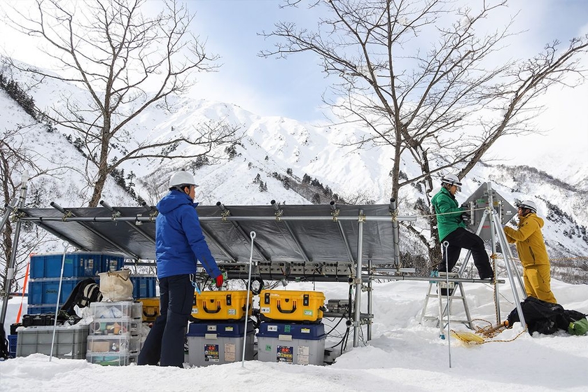 白馬村山中に設置された可搬型基地局