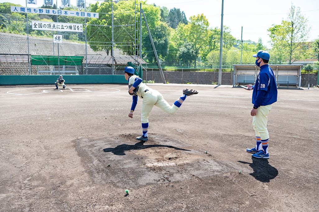 星稜中学校野球部のピッチング練習