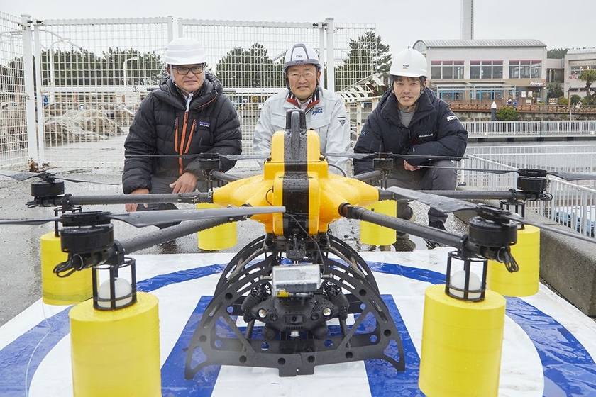 チーム「水空合体ドローン」