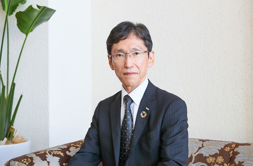KDDI 経営戦略本部 副本部長 宇佐見典正