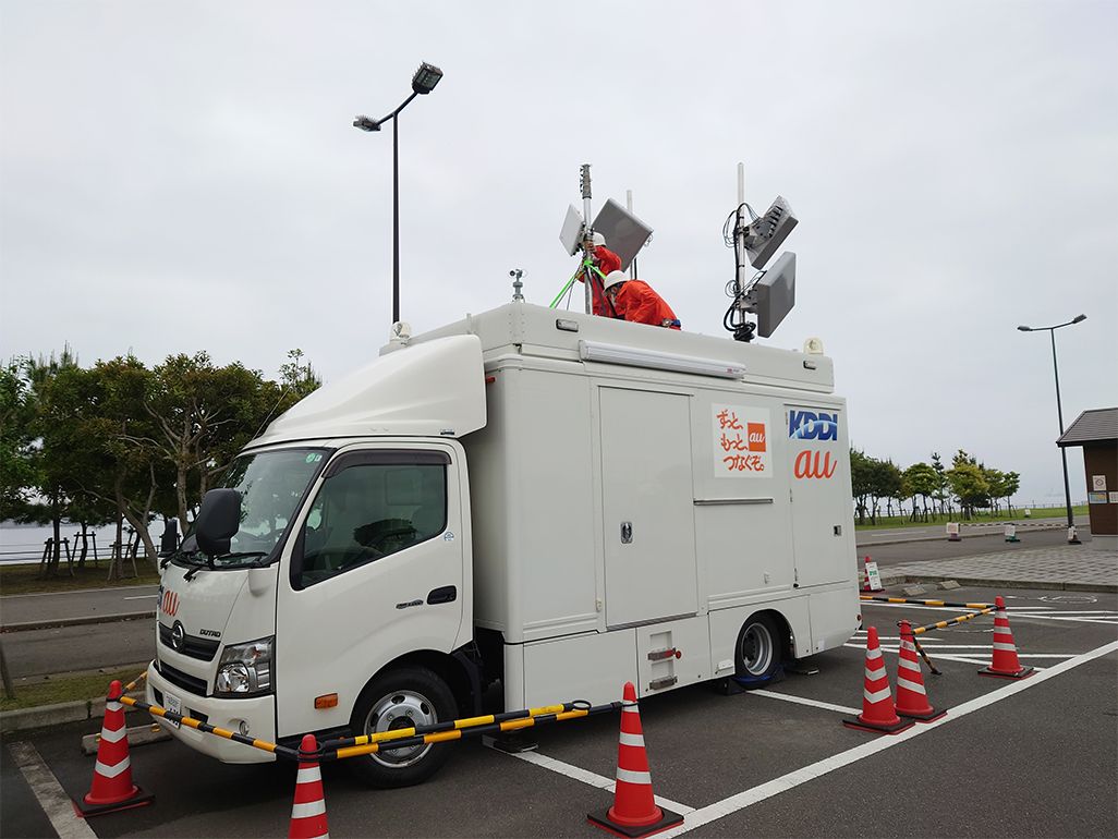KDDIの車載型基地局