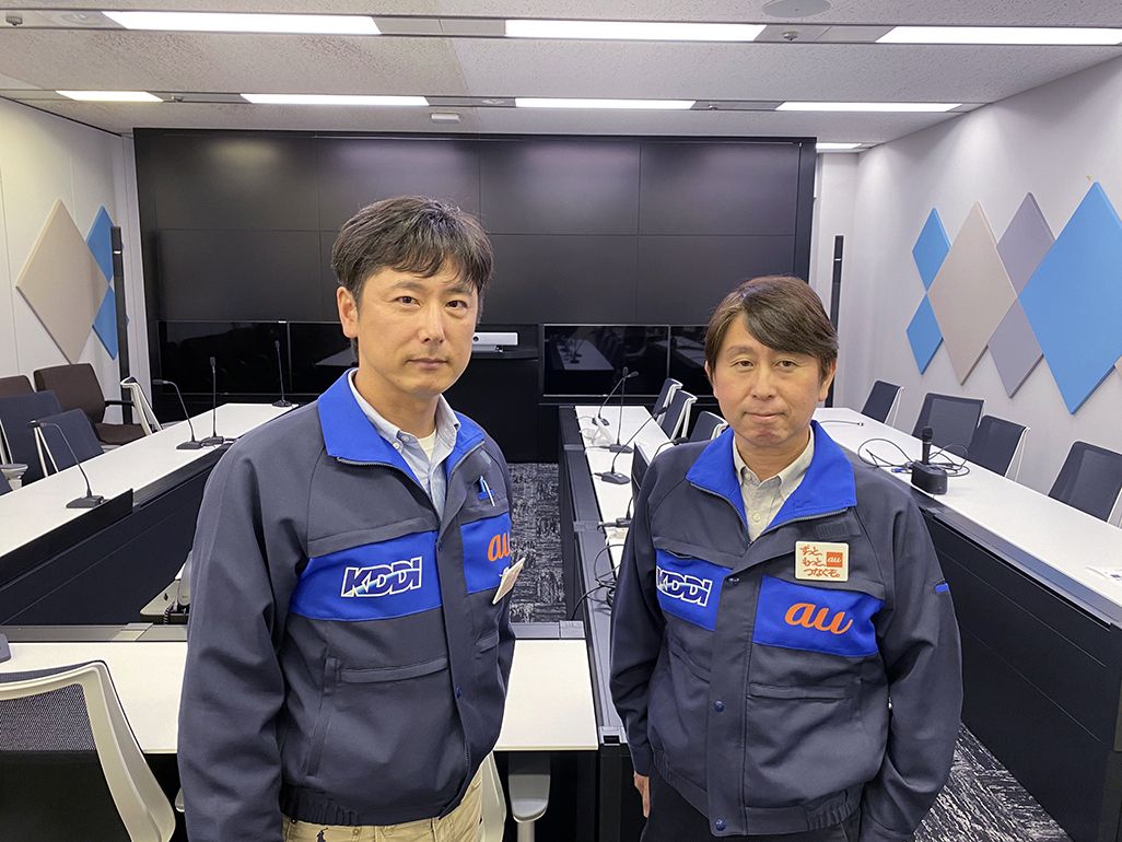KDDIの遠藤晃と川瀬俊哉