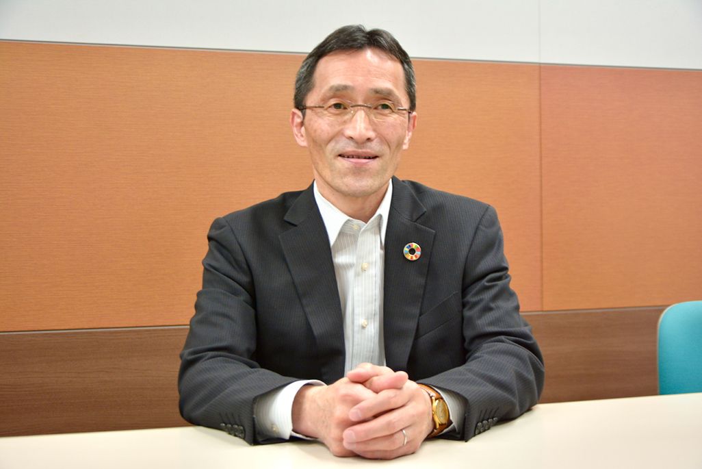 KDDI財団 国際協力部 中山善博