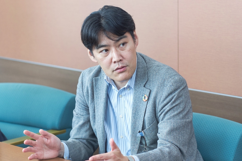 KDDI コア技術統括本部 技術企画本部 カーボンニュートラル推進室長 市村 豪