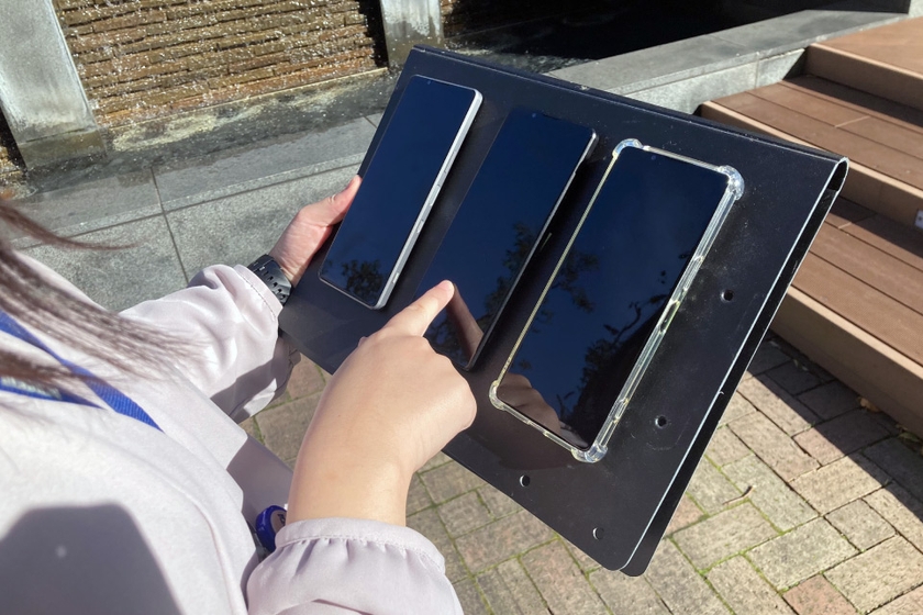 スマートフォンを使い、現地で通信品質を調査（現地調査）