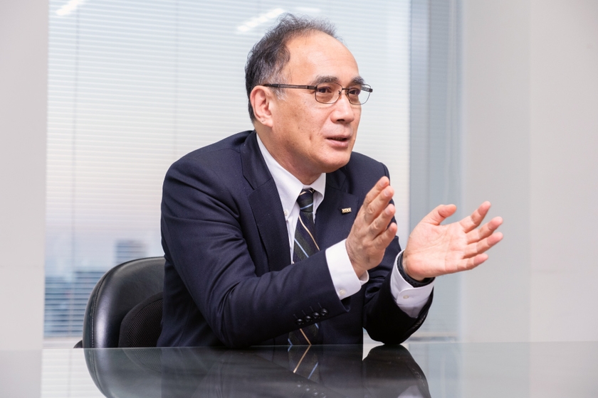 KDDI 執行役員専務 CTO コア技術統括本部長　吉村 和幸